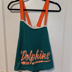 ✨BUNDLE 3+ tanks for $5 each!! Miami Dolphins crisscross tank top